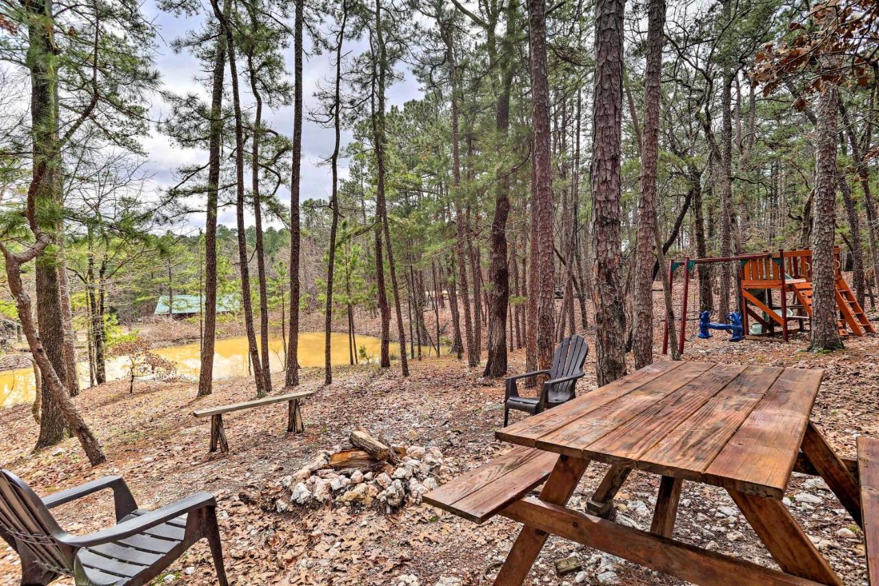 Broken Bow Log Cabin With Fire Pit, Pond, And Deck! ภายนอก รูปภาพ