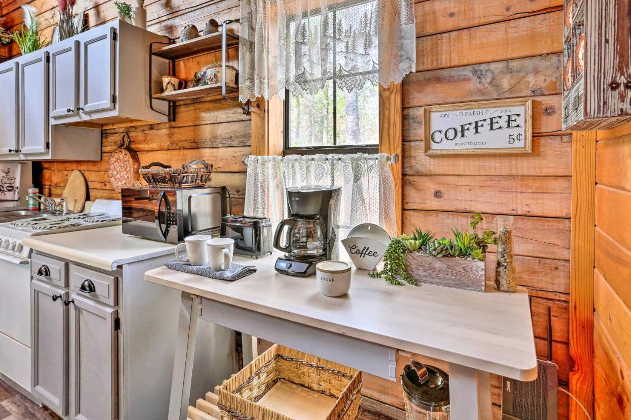 Broken Bow Log Cabin With Fire Pit, Pond, And Deck! ภายนอก รูปภาพ